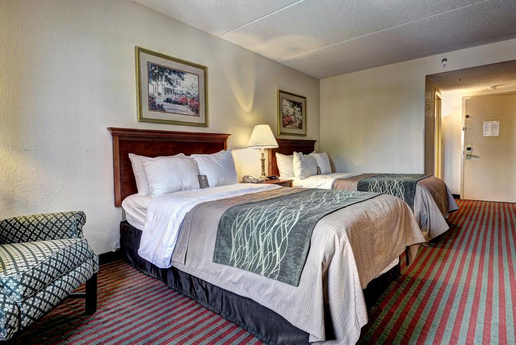 Comfort Inn Newport News - Hampton I-64 Екстер'єр фото