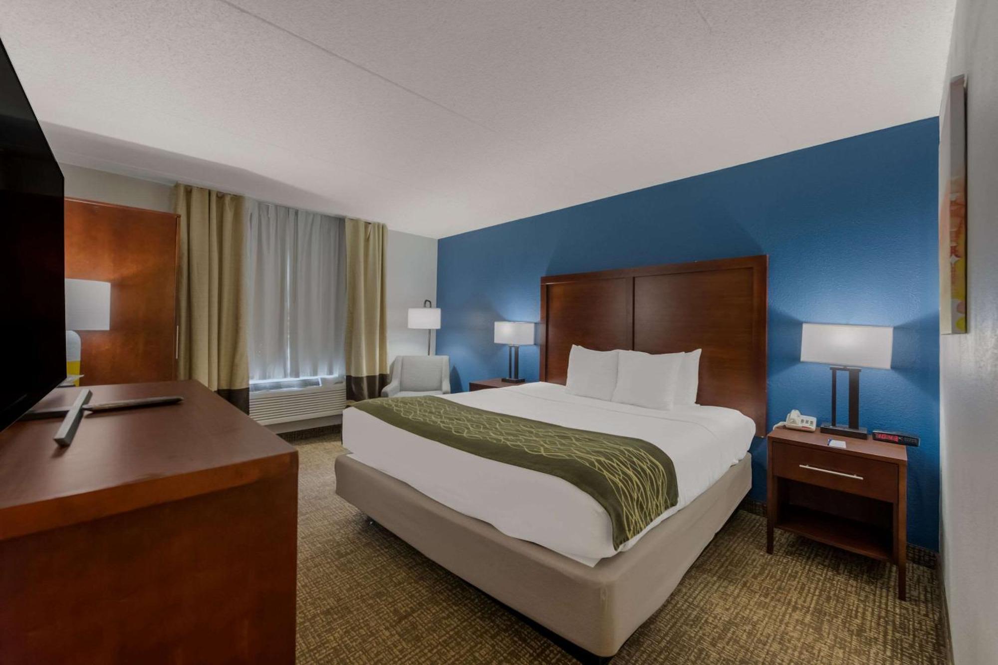 Comfort Inn Newport News - Hampton I-64 Екстер'єр фото