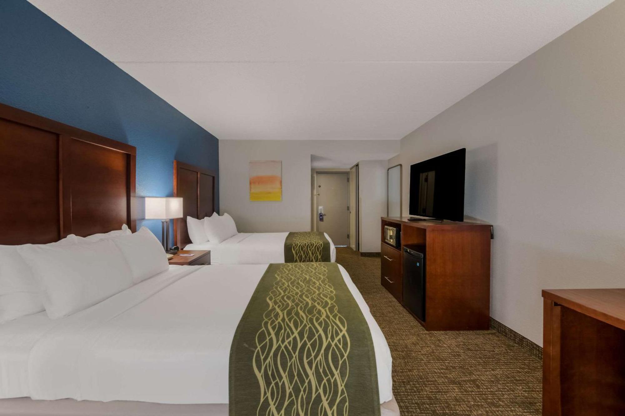 Comfort Inn Newport News - Hampton I-64 Екстер'єр фото