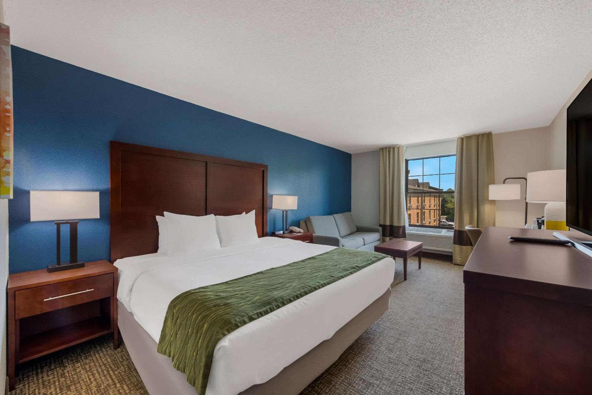 Comfort Inn Newport News - Hampton I-64 Екстер'єр фото