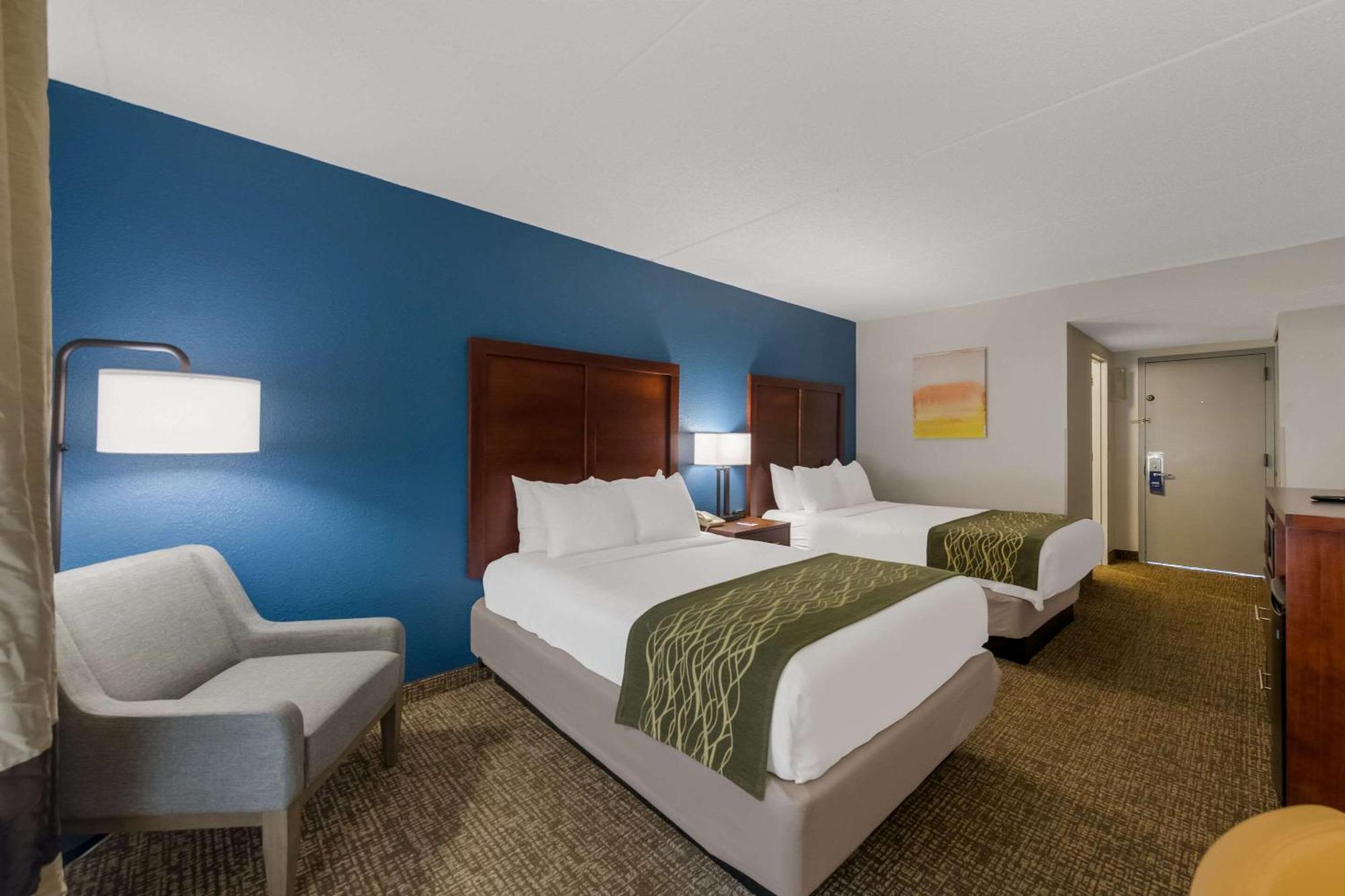 Comfort Inn Newport News - Hampton I-64 Екстер'єр фото