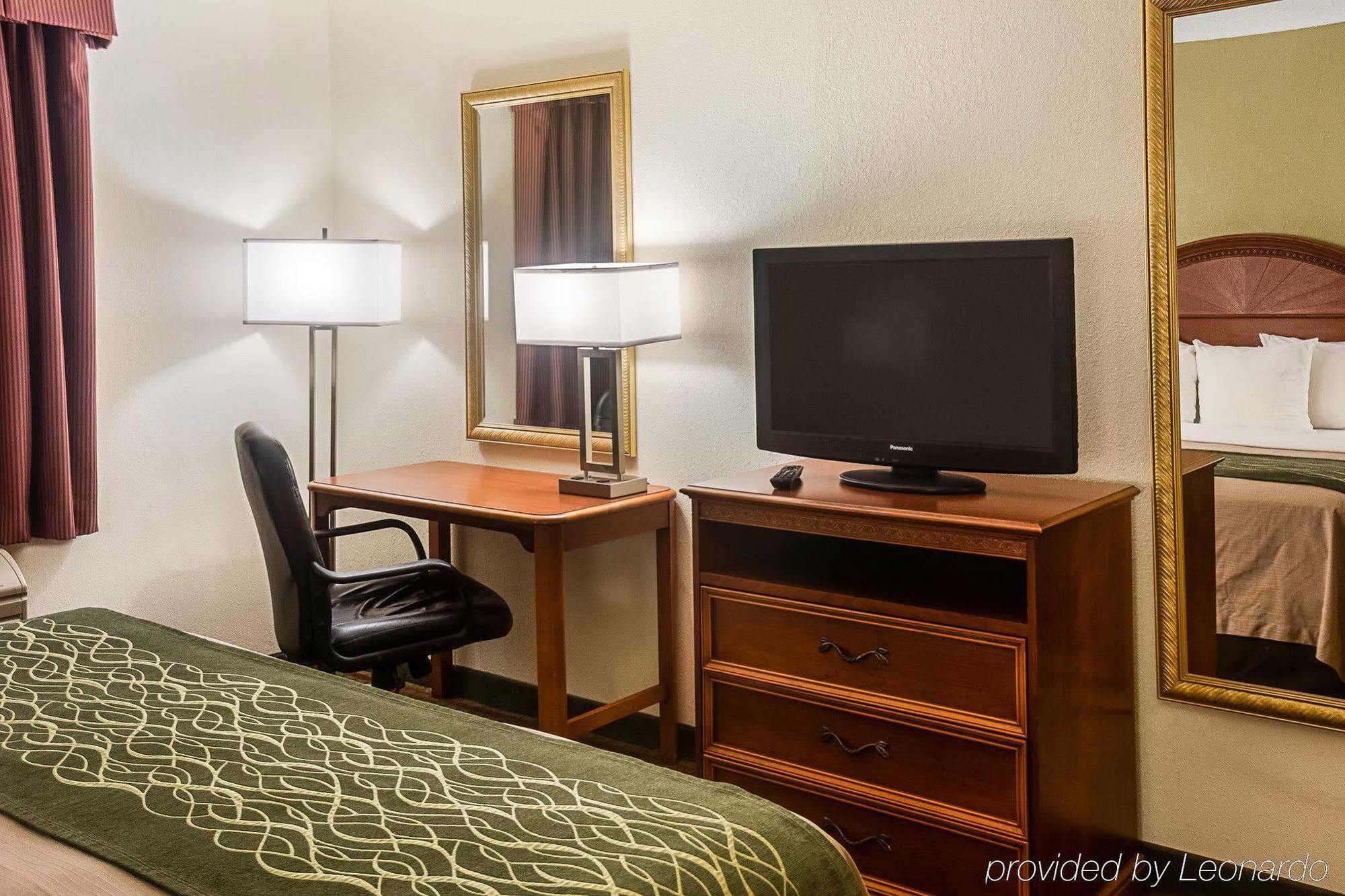 Comfort Inn Newport News - Hampton I-64 Екстер'єр фото