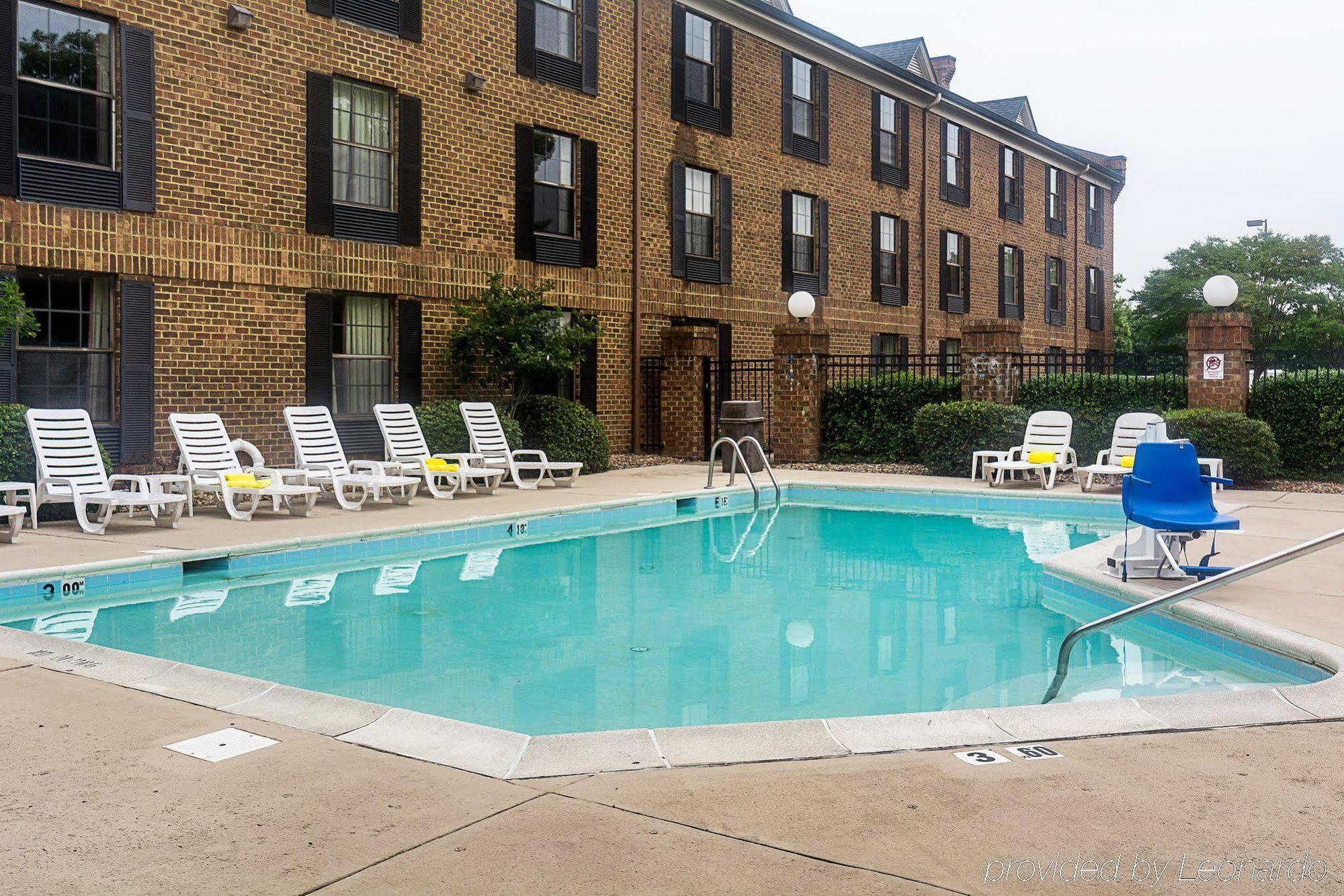 Comfort Inn Newport News - Hampton I-64 Екстер'єр фото