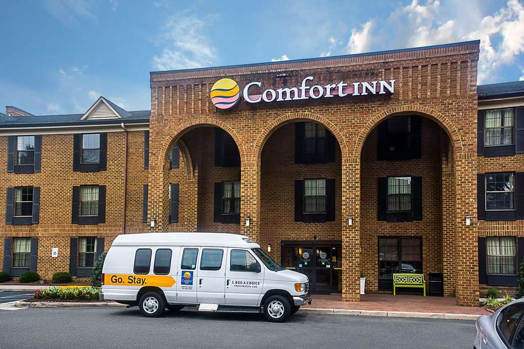 Comfort Inn Newport News - Hampton I-64 Екстер'єр фото